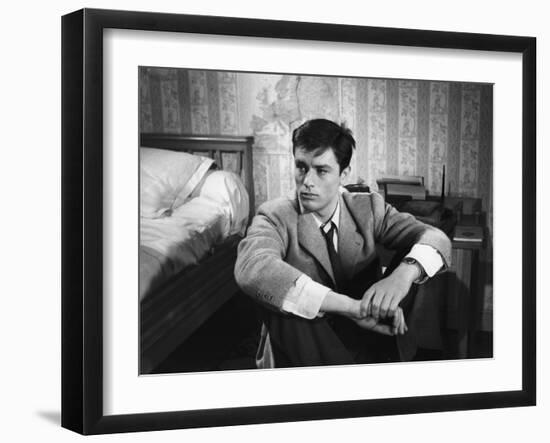 Le chemin des ecoliers by Michel Boisrond with Alain Delon, 1959 (b/w photo)-null-Framed Photo