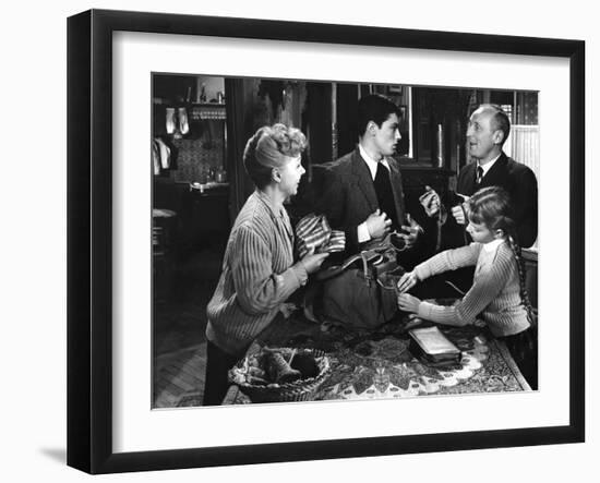 Le chemin des ecoliers by Michel Boisrond with Paulette Dubost, Alain Delon and Andre Bourvil, 1959-null-Framed Photo