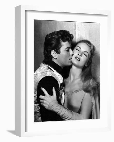 Le Chevalier du Roi BLACK SHIELD OF FALWORTH Rudolph Mate with Tony Curtis and Janet Leigh, 1954 (b-null-Framed Photo