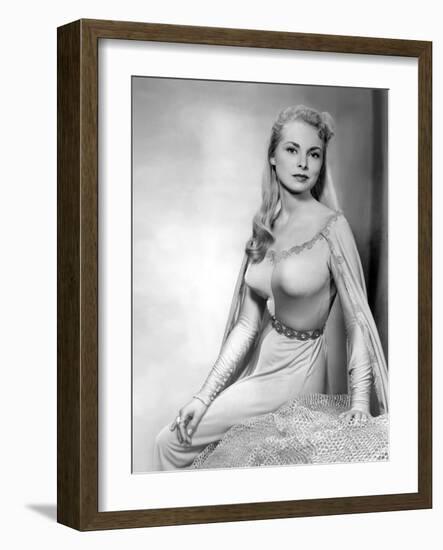Le chevalier du roi ( The Black Shield of Falworth ) by RudolphMate with Janet Leigh, 1954 (photo)-null-Framed Photo