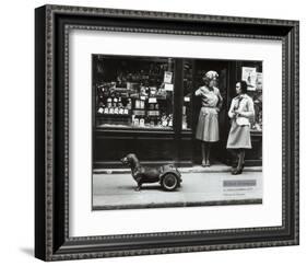 Le Chien a Roulettes, c.1977-Robert Doisneau-Framed Art Print