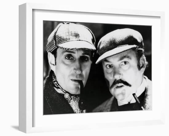 Le chien des Baskerville (THE HOUND OF THE BASKERVILLES, THE) by Sidney Lanfield avecBasil Rathbone-null-Framed Photo