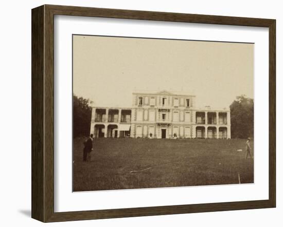 Le Clos des Bruyères, façade sur le parc-Alexandre-Gustave Eiffel-Framed Giclee Print