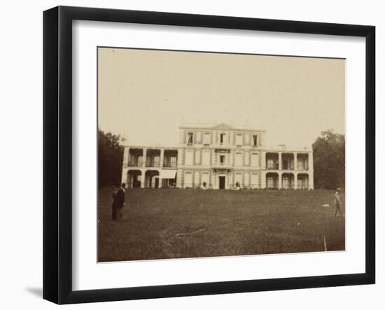 Le Clos des Bruyères, façade sur le parc-Alexandre-Gustave Eiffel-Framed Giclee Print