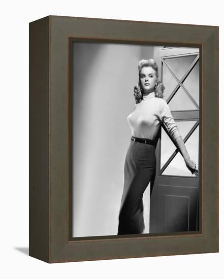 Le Cri by la victoire BATTLE CRY by Jonathan Liebesman with Anne Francis, 1955 (photo)-null-Framed Stretched Canvas