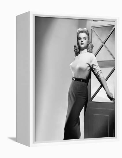 Le Cri by la victoire BATTLE CRY by Jonathan Liebesman with Anne Francis, 1955 (photo)-null-Framed Stretched Canvas