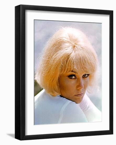 Le Demon des Femmes THE LEGEND OF LYLAH CLARE by Robert Aldrich with Kim Novak, 1968 (photo)-null-Framed Photo