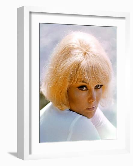 Le Demon des Femmes THE LEGEND OF LYLAH CLARE by Robert Aldrich with Kim Novak, 1968 (photo)-null-Framed Photo