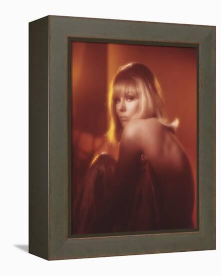 Le Demon des Femmes THE LEGEND OF LYLAH CLARE by Robert Aldrich with Kim Novak, 1968 (photo)-null-Framed Stretched Canvas