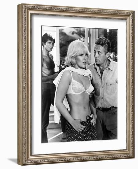 Le Demon des Femmes THE LEGEND OF LYLAH CLARE by Robert Aldrich with Kim Novak and Peter Finch, 196-null-Framed Photo