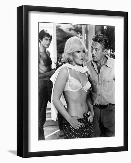 Le Demon des Femmes THE LEGEND OF LYLAH CLARE by Robert Aldrich with Kim Novak and Peter Finch, 196-null-Framed Photo