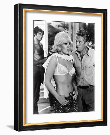 Le Demon des Femmes THE LEGEND OF LYLAH CLARE by Robert Aldrich with Kim Novak and Peter Finch, 196-null-Framed Photo