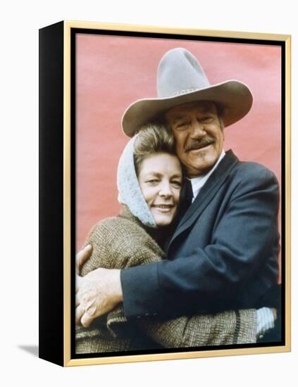 Le Dernier des Geants THE SHOOTIST by DonSiegel with John Wayne and Lauren Bacall, 1976 (photo)-null-Framed Stretched Canvas