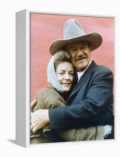 Le Dernier des Geants THE SHOOTIST by DonSiegel with John Wayne and Lauren Bacall, 1976 (photo)-null-Framed Stretched Canvas