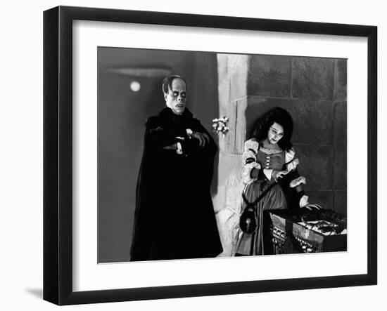 Le fantome by l' opera PHANTOM OF THE OPERA by RupertJulian and LonChaney with Lon Chaney Sr. and M-null-Framed Photo