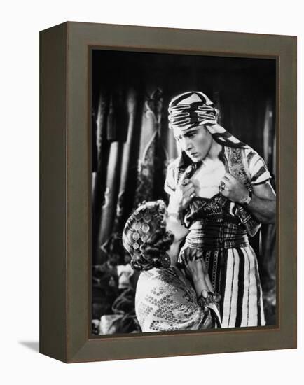 Le Fils du Sheik The Son of the Sheik by George Fitzmaurice with Rudolph Valentino and Vilma Banky,-null-Framed Stretched Canvas