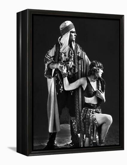 Le Fils du Sheik The Son of the Sheik by George Fitzmaurice with Rudolph Valentino and Vilma Banky,-null-Framed Stretched Canvas