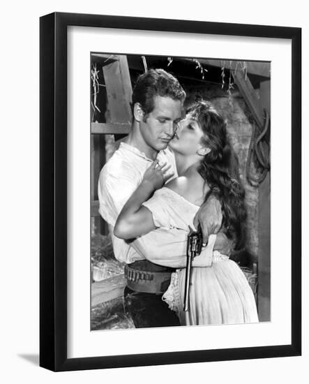 Le Gaucher THE LEFT HANDED GUN by ArthurPenn with Paul Newman and Lita Milan, 1957 (b/w photo)-null-Framed Photo