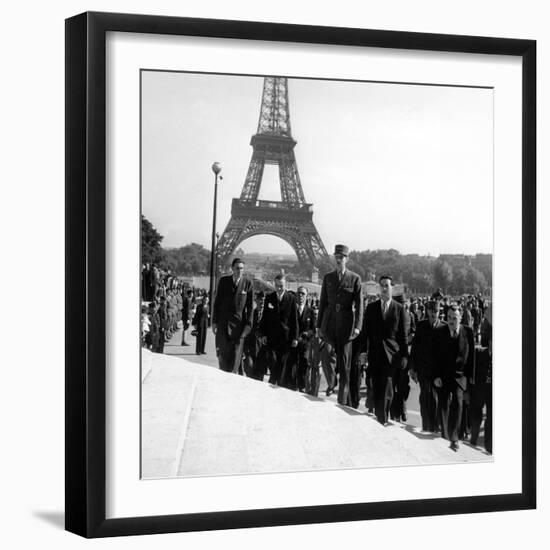 Le General Charles De Gaulle-null-Framed Photo