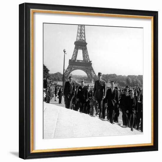 Le General Charles De Gaulle-null-Framed Photo