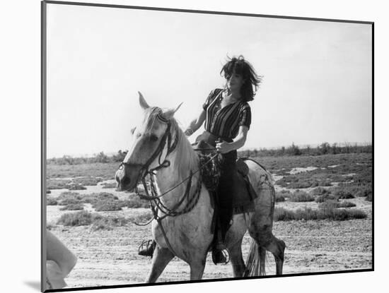 Le Grand Risque the Big Gamble De Richardfleischer Avec Juliette Greco Le 9 Novembre 1960-null-Mounted Photo