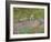 Le jardin a Giverny.-Claude Monet-Framed Giclee Print