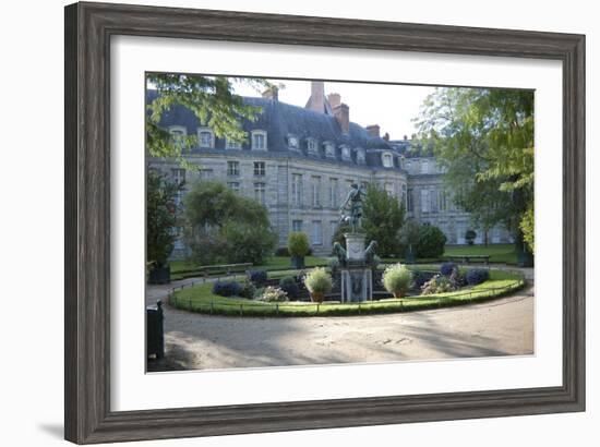 Le jardin de Diane, la fontaine de Diane à la biche-null-Framed Giclee Print