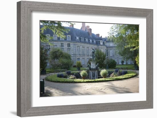 Le jardin de Diane, la fontaine de Diane à la biche-null-Framed Giclee Print