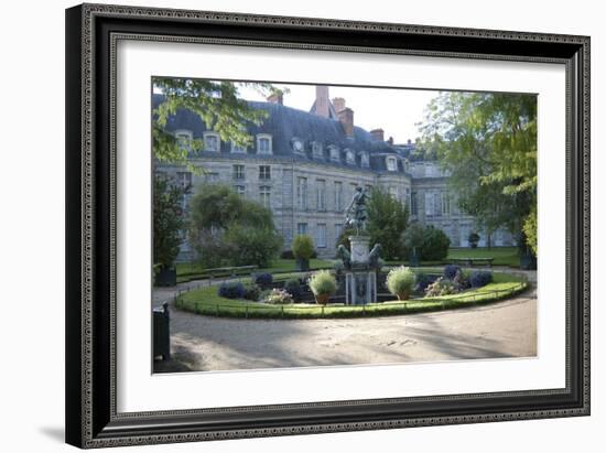 Le jardin de Diane, la fontaine de Diane à la biche-null-Framed Giclee Print