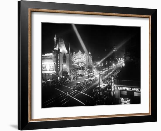 Le Jour De L'Ouverture Opening Day a Hollywood 1927 Salle De Cinema-null-Framed Photo