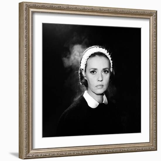 Le journal d'une femme by chambre THE DIARY OF A CHAMBERMAID by LuisBunuel with Jeanne Moreau, 1964-null-Framed Photo