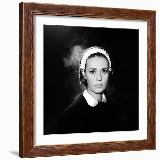 Le journal d'une femme by chambre THE DIARY OF A CHAMBERMAID by LuisBunuel with Jeanne Moreau, 1964-null-Framed Photo