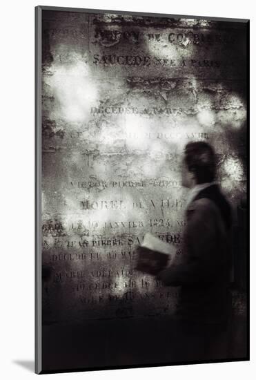 Le Lecteur-Eric Drigny-Mounted Photographic Print