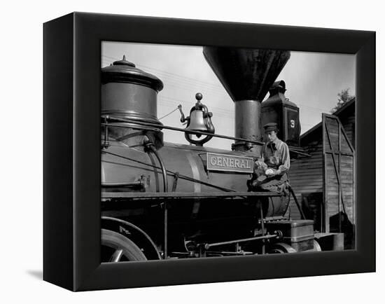 Le mecano by la General THE GENERAL by and with Buster Keaton, 1927 (b/w photo)-null-Framed Stretched Canvas