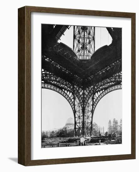 Le pilier sud de la Tour-Louis-Emile Durandelle-Framed Giclee Print