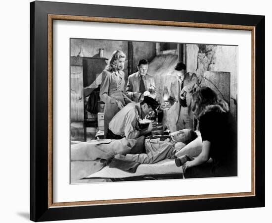 Le Port by l'Angoisse TO HAVE AND HAVE NOT by Howard Hawks, 1944-null-Framed Photo