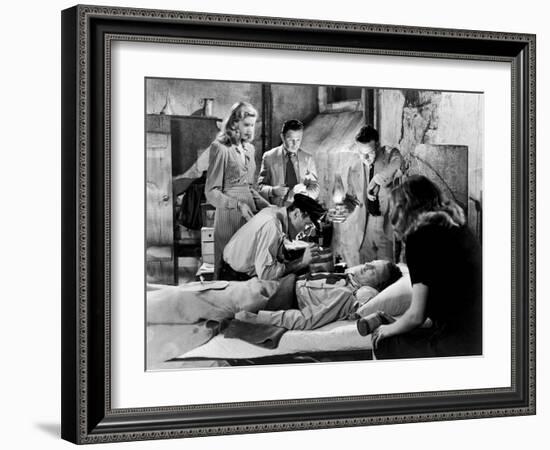 Le Port by l'Angoisse TO HAVE AND HAVE NOT by Howard Hawks, 1944-null-Framed Photo