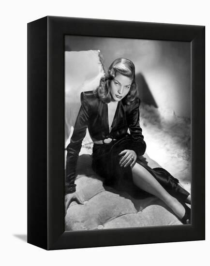 Le Port De L'Angoisse to Have and Have Not De Howard Hawks Avec Lauren Bacall, 1944-null-Framed Stretched Canvas