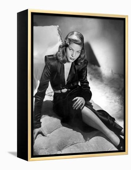 Le Port De L'Angoisse to Have and Have Not De Howard Hawks Avec Lauren Bacall, 1944-null-Framed Stretched Canvas