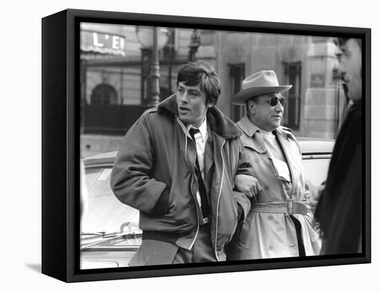 Le realisateur Jean-Pierre Melville and Alain Delon sur le tournage du film Un Flic, 1972 (b/w phot-null-Framed Stretched Canvas