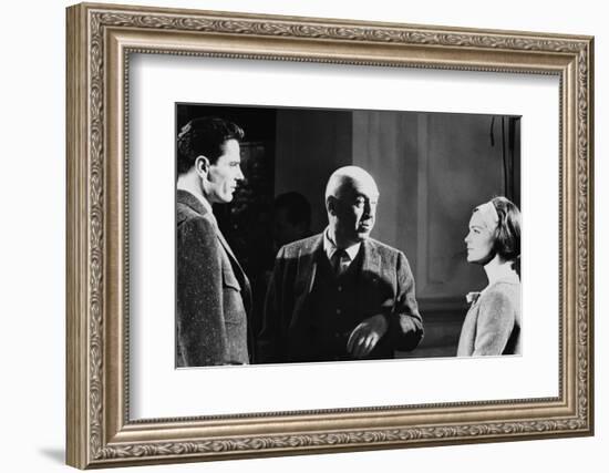 Le realisateur Otto Preminger,Tom Tryron and Romy Schneider sur le tournage du film Le Cardinal THE-null-Framed Photo