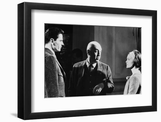 Le realisateur Otto Preminger,Tom Tryron and Romy Schneider sur le tournage du film Le Cardinal THE-null-Framed Photo