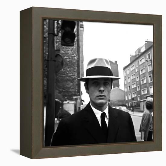 Le Samourai by Jean-Pierre Melville with Alain Delon, 1967 (photo)-null-Framed Stretched Canvas