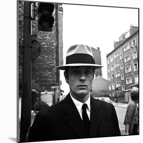 Le Samourai by Jean-Pierre Melville with Alain Delon, 1967 (photo)-null-Mounted Photo