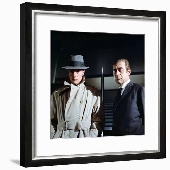 Le Samourai by Jean-Pierre Melville with Alain Delon and Francois Perier, 1967 (photo)-null-Framed Photo