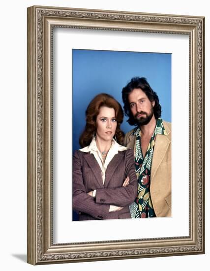 Le Syndrome Chinois THE CHINA SYNDROME by James Bridges with Michael Douglas and Jane Fonda, 1979 (-null-Framed Photo