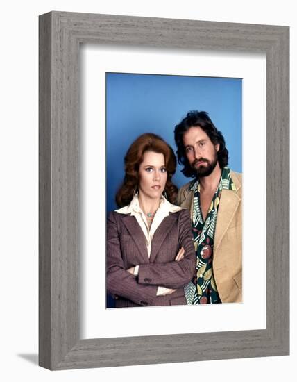Le Syndrome Chinois THE CHINA SYNDROME by James Bridges with Michael Douglas and Jane Fonda, 1979 (-null-Framed Photo