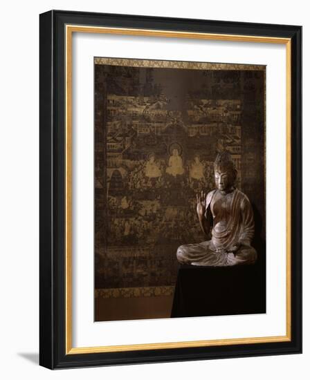 Le Taima Mandala (à l'arrière plan) ; L'Amida Nyorai (au premier plan)-null-Framed Giclee Print