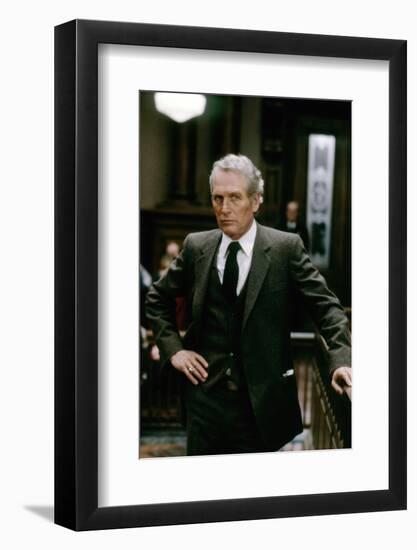 Le Verdict The Verdict by SidneyLumet with Paul Newman, 1982 (photo)-null-Framed Photo