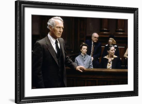 Le Verdict The Verdict by SidneyLumet with Paul Newman, 1982 (photo)-null-Framed Photo